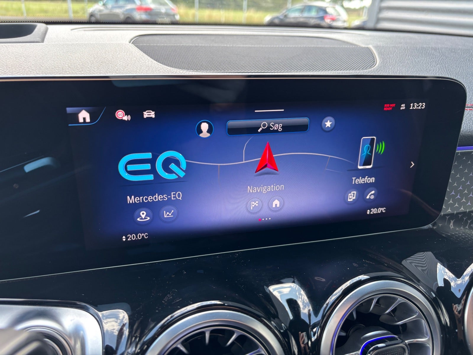Sort Mercedes EQB250+ fra 2025
