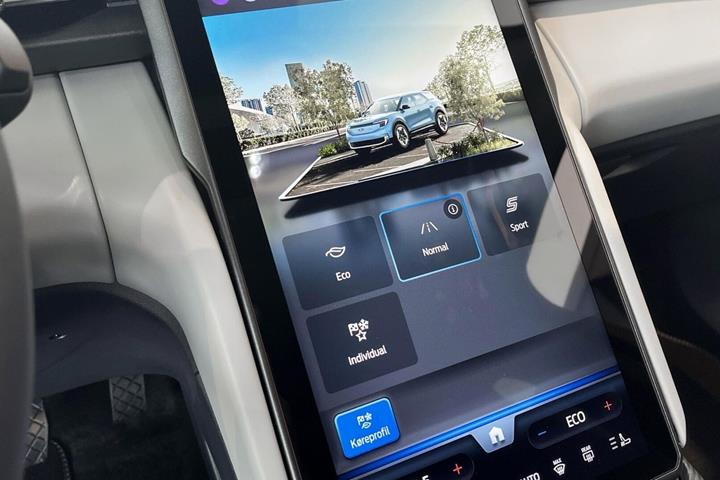 Sort Ford Explorer fra 2026