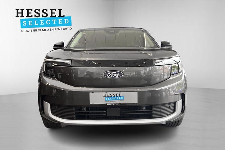 Sort Ford Explorer fra 2026
