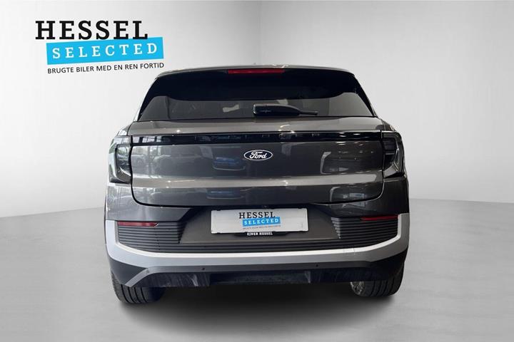 Sort Ford Explorer fra 2026