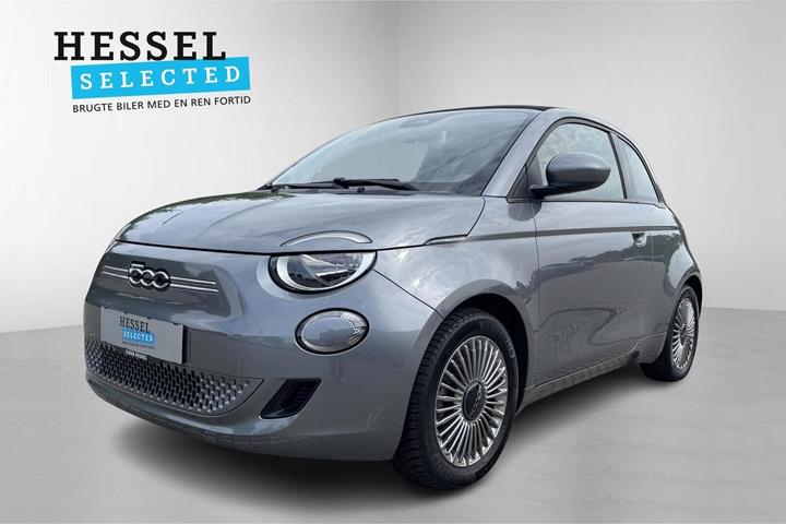 Grå Fiat 500e fra 2023 set udefra