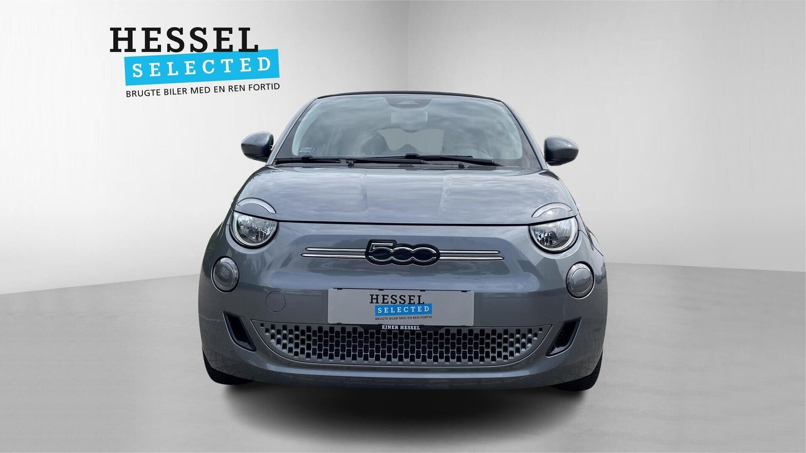 Grå Fiat 500e fra 2023