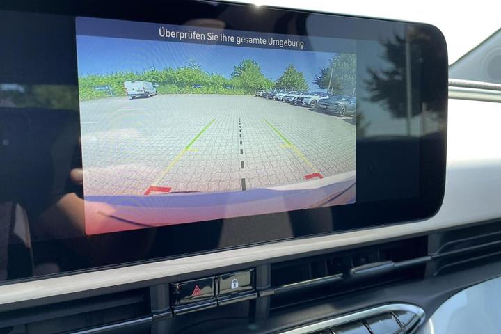 Hvid Fiat 500e fra 2023
