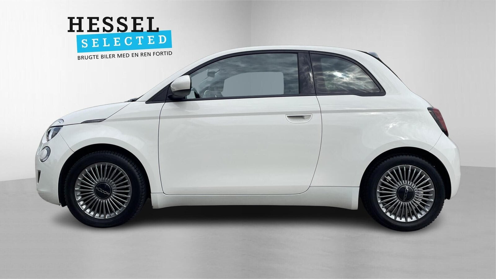 Hvid Fiat 500e fra 2023