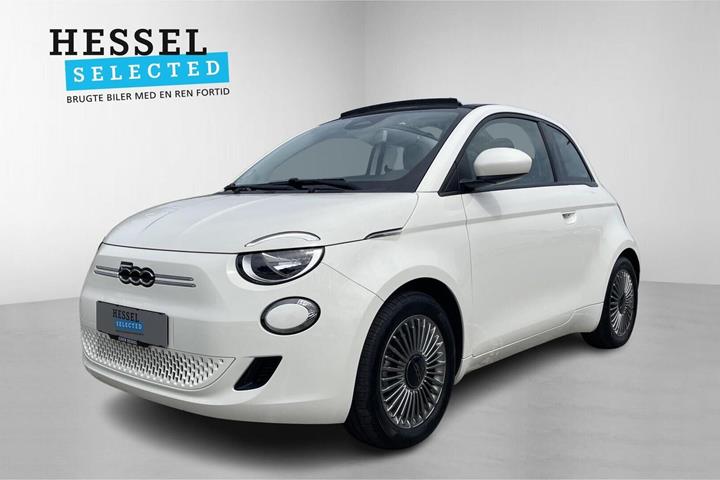 Hvid Fiat 500e fra 2023
