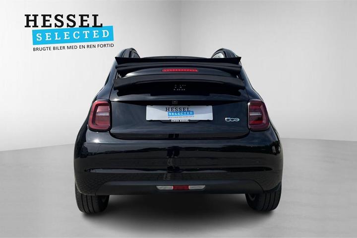 Sort Fiat 500e fra 2023