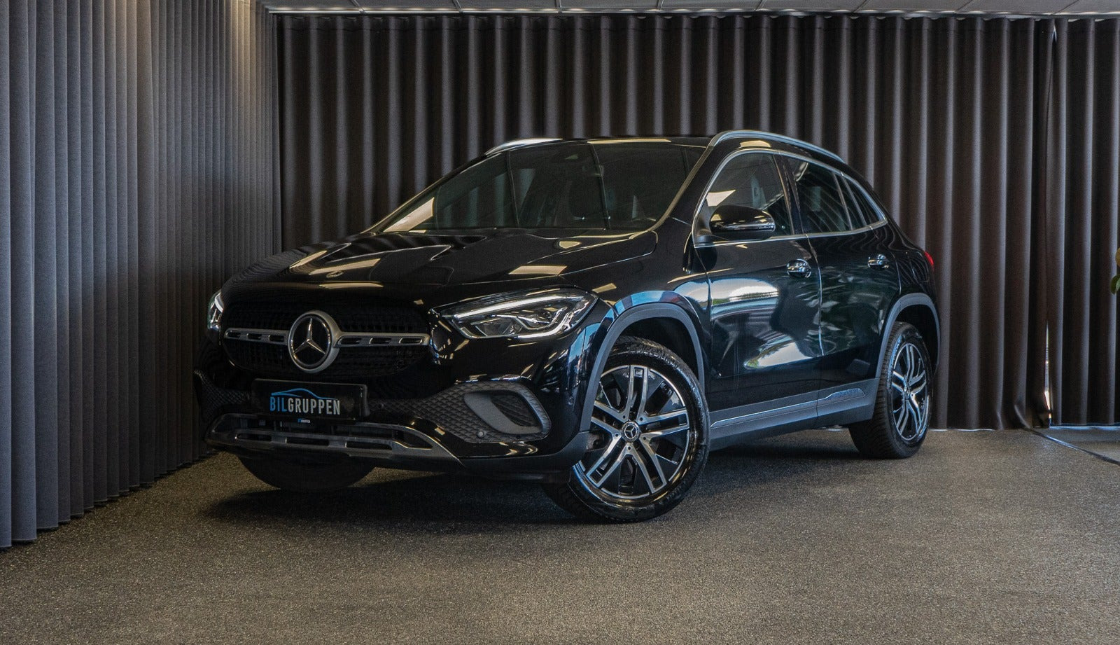 Sort Mercedes GLA250 e fra 2022