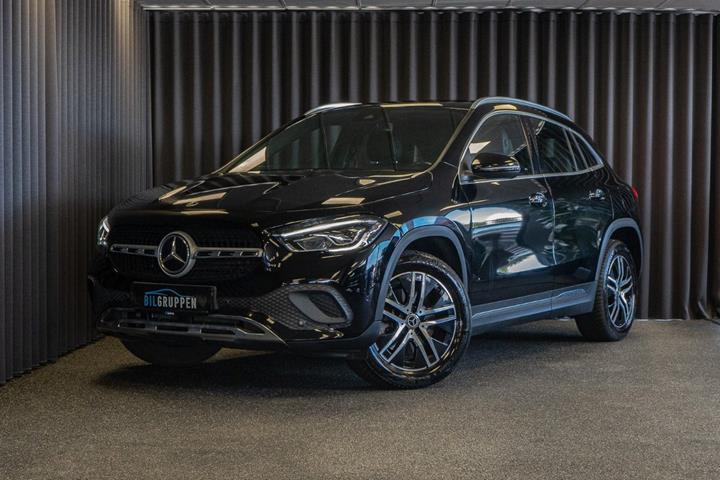 Sort Mercedes GLA250 e fra 2022