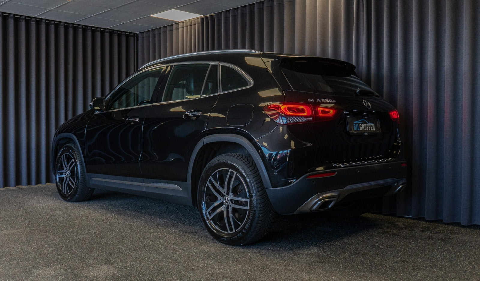Sort Mercedes GLA250 e fra 2022