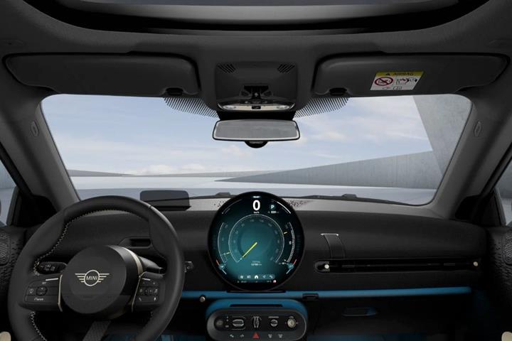 Blå Mini Cooper SE fra 2024