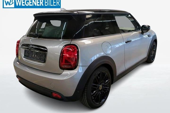 Sølv Mini Cooper SE fra 2023