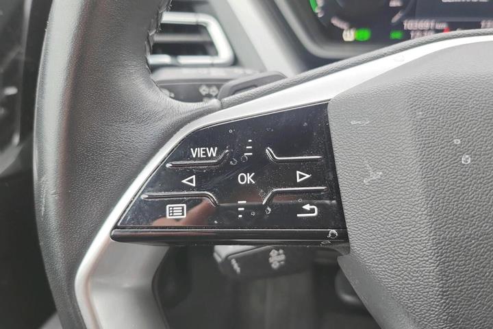 Hvid Audi Q4 e-tron fra 2022