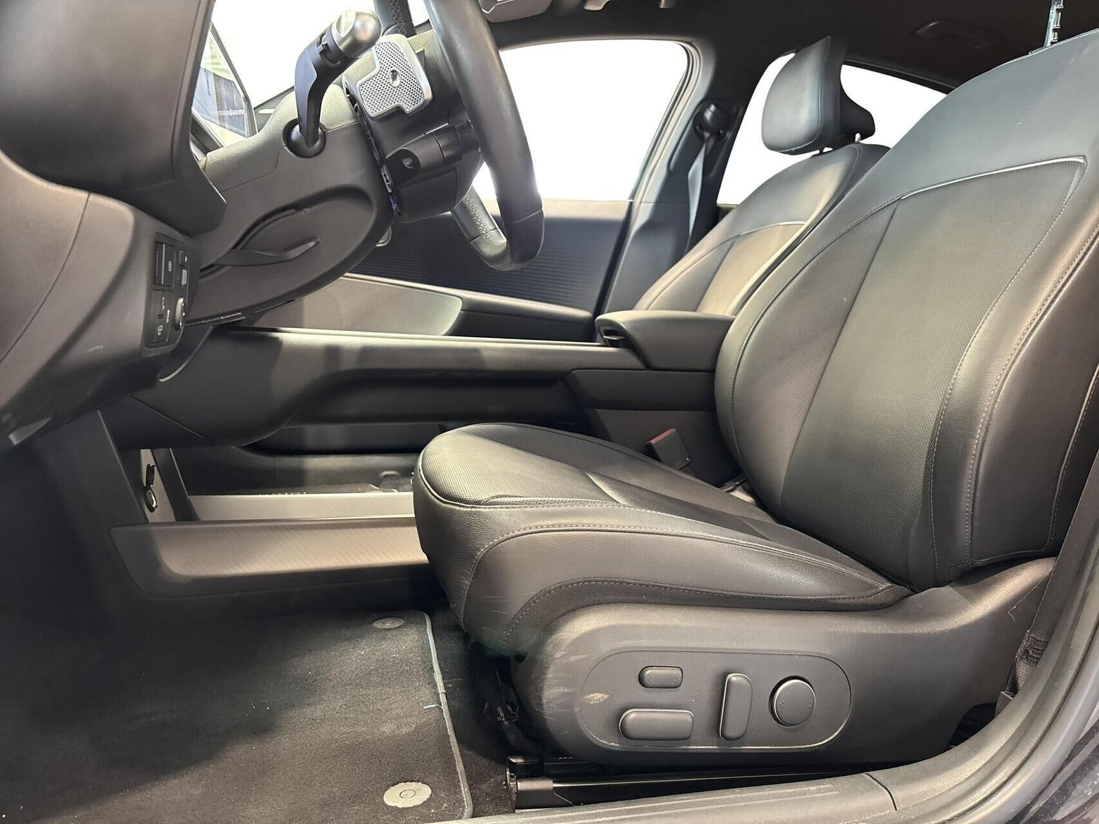 Sort Hyundai Ioniq 6 fra 2023