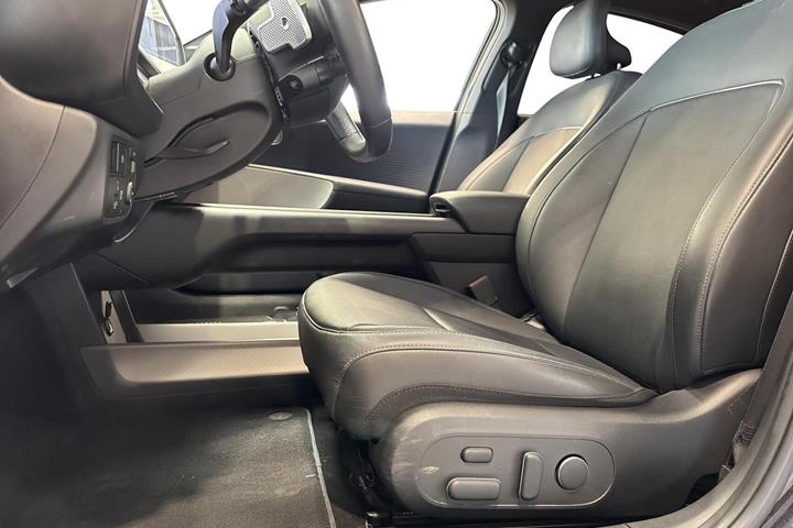 Sort Hyundai Ioniq 6 fra 2023