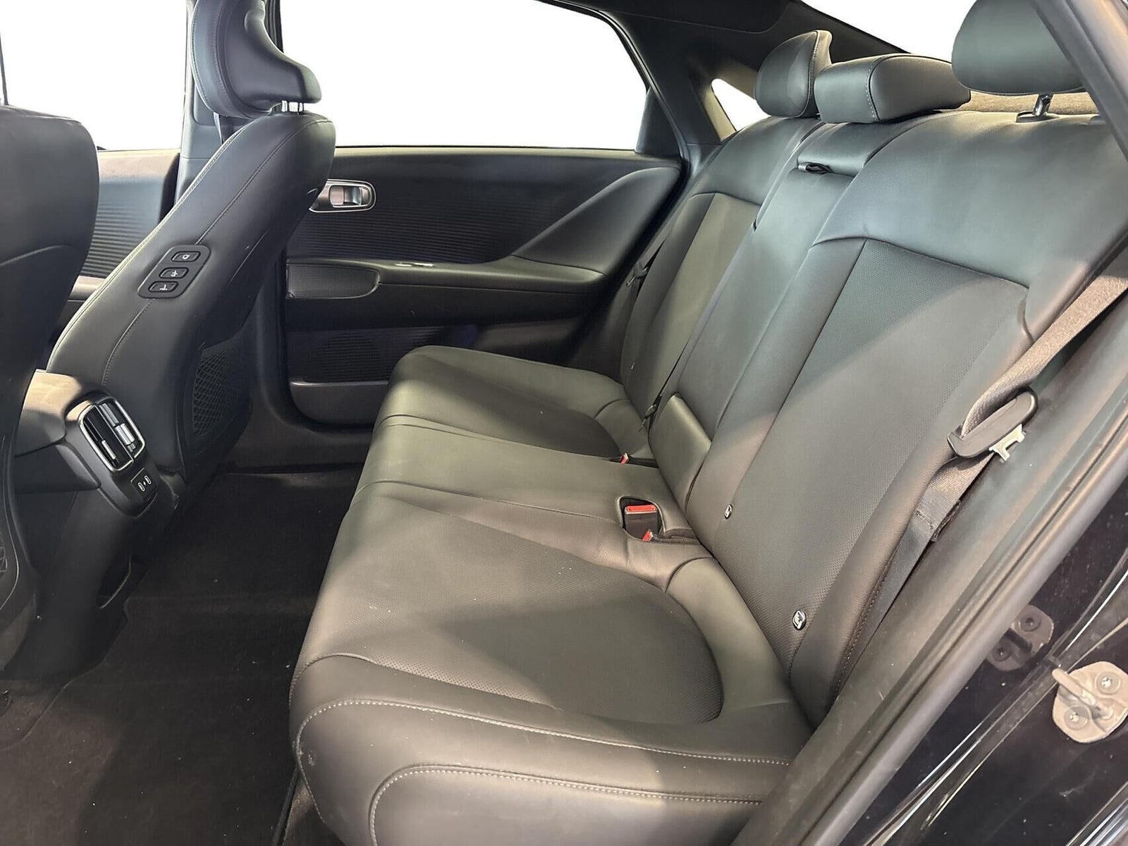 Sort Hyundai Ioniq 6 fra 2023