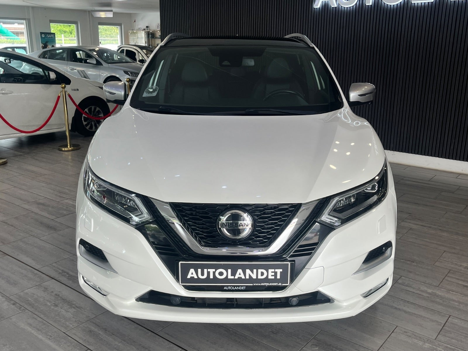Hvid Nissan Qashqai fra 2019