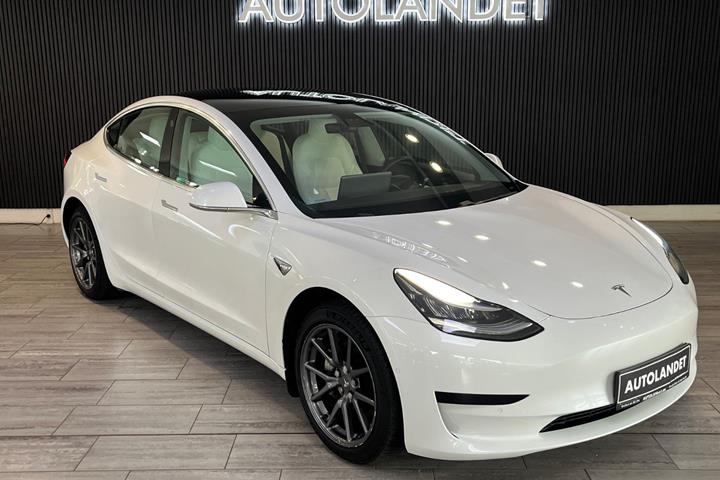 Hvid Tesla Model 3 fra 2020