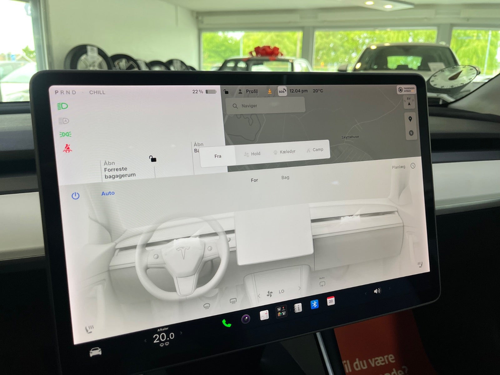 Hvid Tesla Model 3 fra 2020