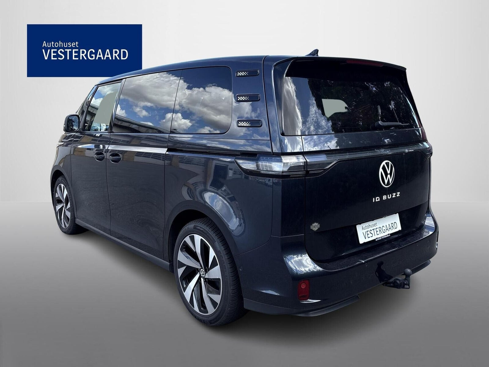 Blå VW ID.Buzz fra 2024