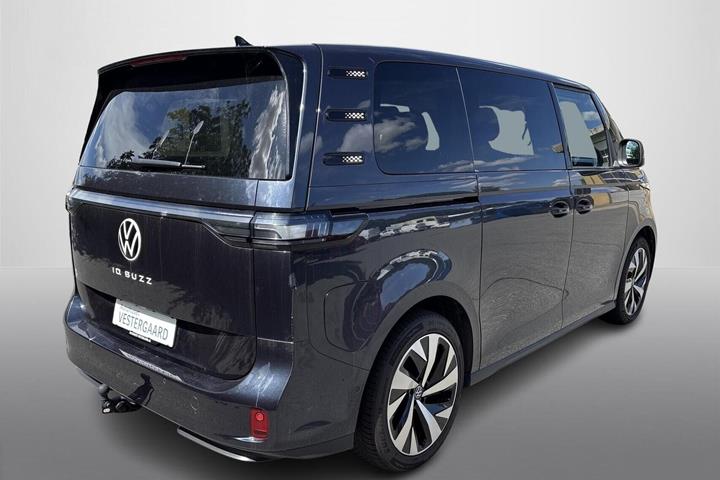 Blå VW ID.Buzz fra 2024