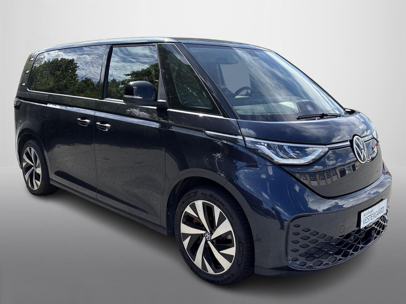 Blå VW ID.Buzz fra 2024