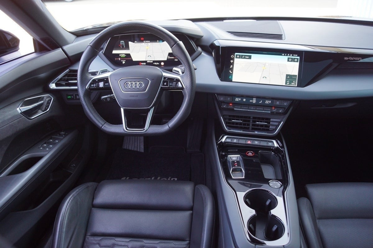 Sort Audi e-tron GT fra 2022