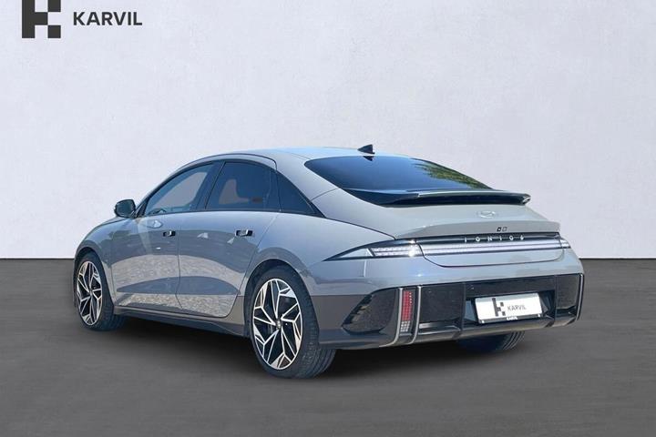 Grå Hyundai Ioniq 6 fra 2024