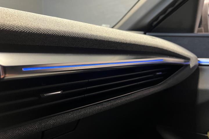 Grå Renault Megane E-Tech fra 2024