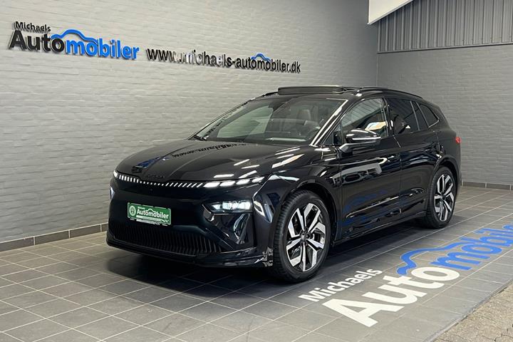 Sort Skoda Enyaq fra 2025 set udefra