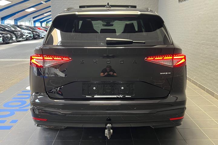 Sort Skoda Enyaq fra 2025