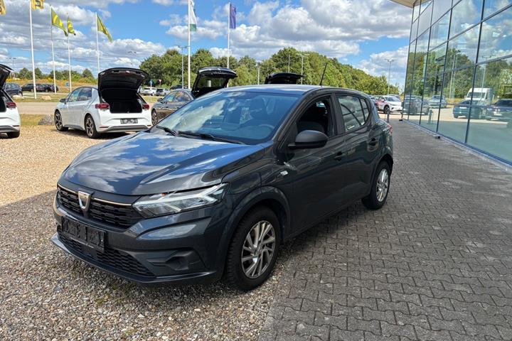 Grå Dacia Sandero fra 2021