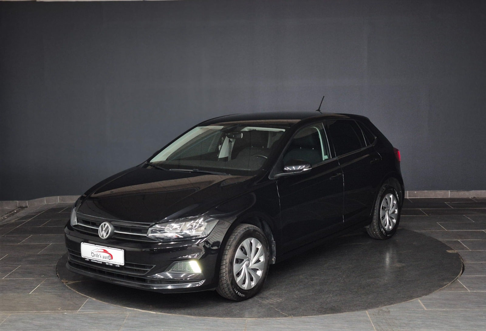 Sort VW Polo fra 2020