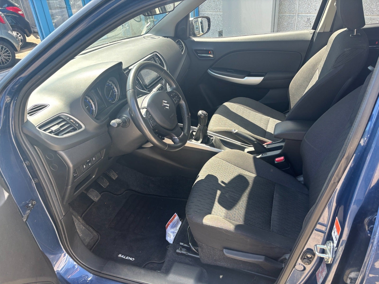 Blå Suzuki Baleno fra 2019