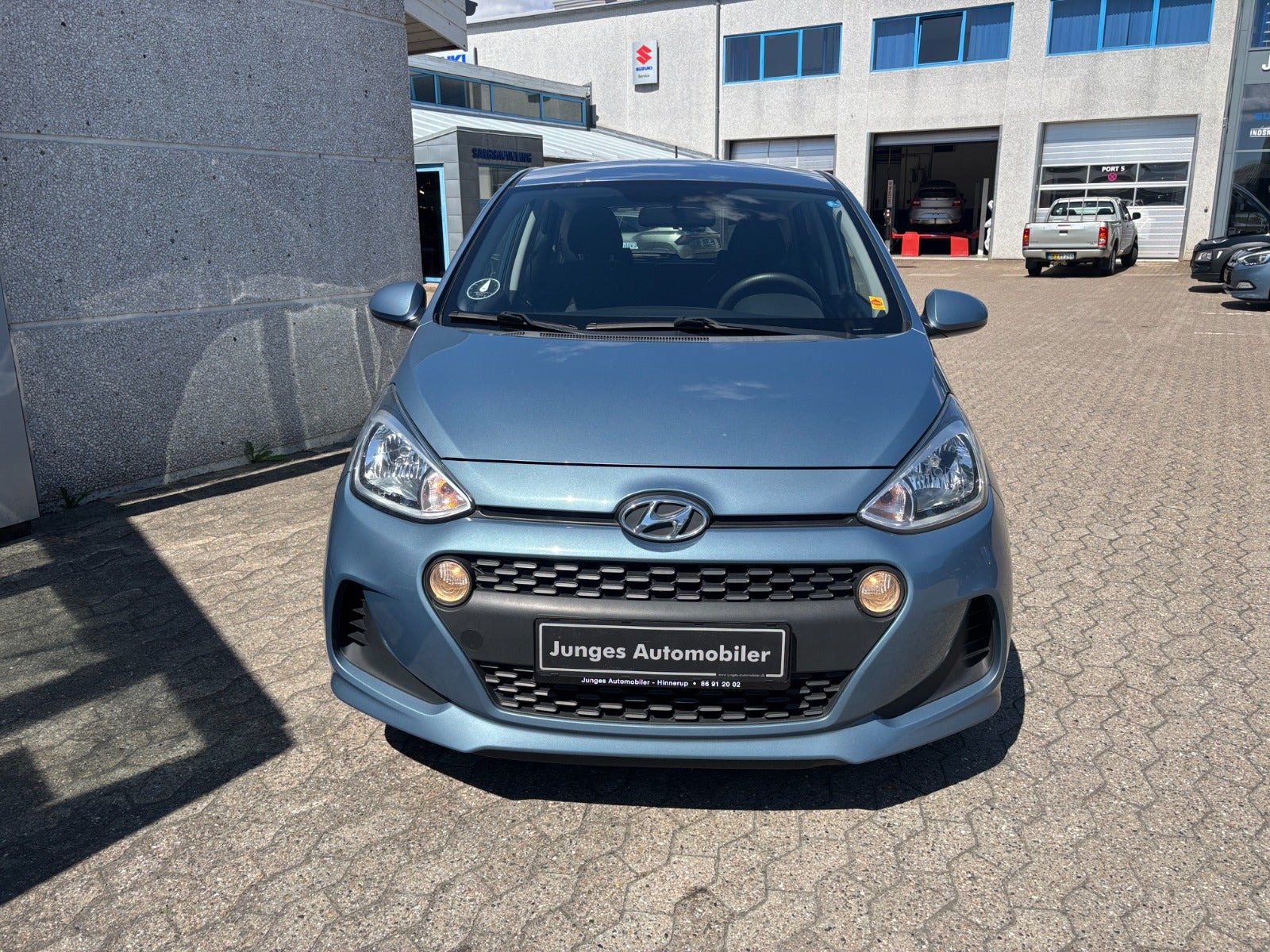 Blå Hyundai i10 fra 2017