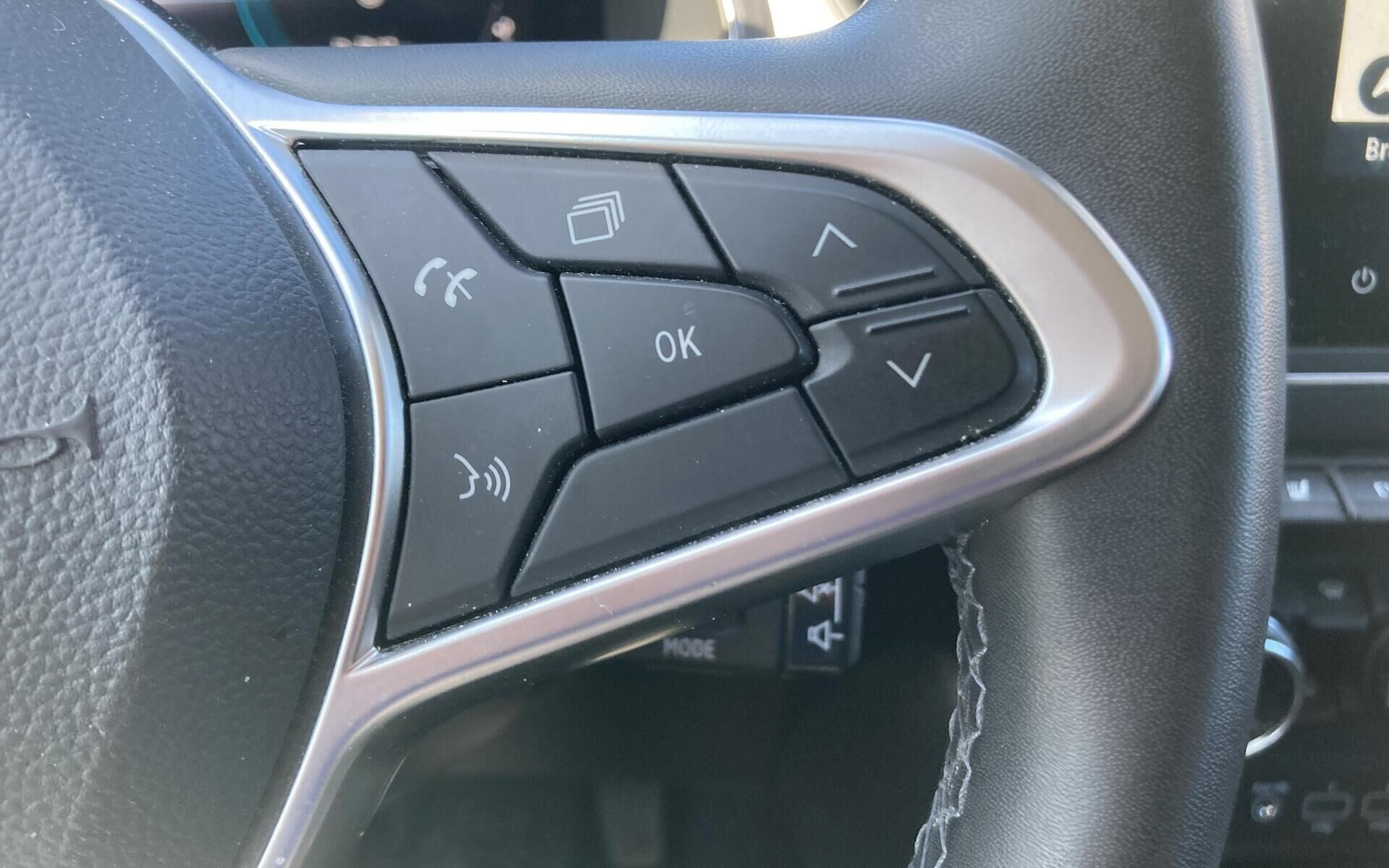 Blå Renault Captur fra 2022