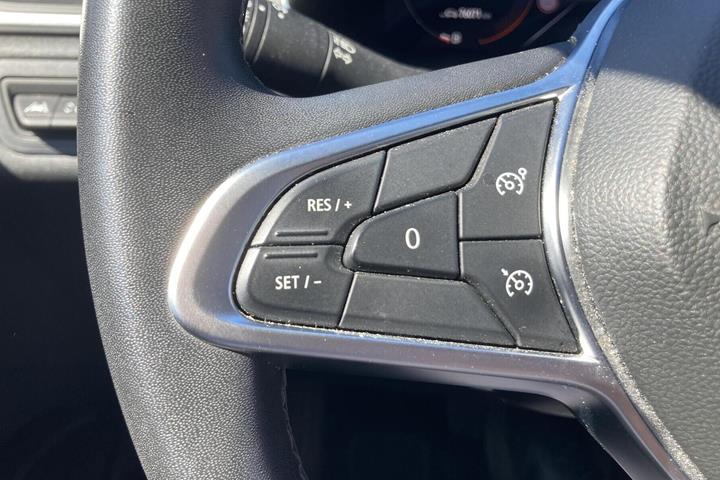 Blå Renault Captur fra 2022