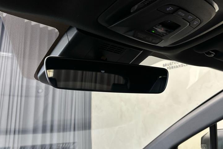 Hvid Toyota BZ4X fra 2026