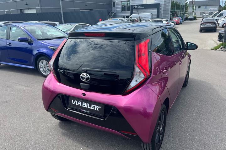 Lilla Toyota Aygo fra 2019