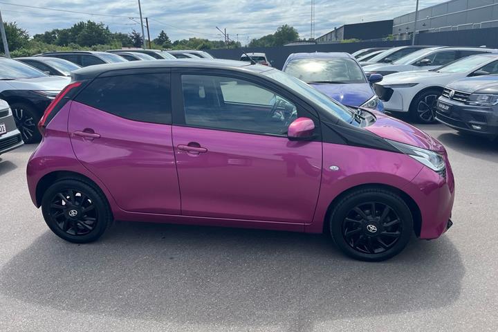 Lilla Toyota Aygo fra 2019