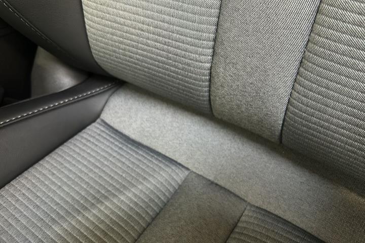 Grå Skoda Enyaq fra 2025
