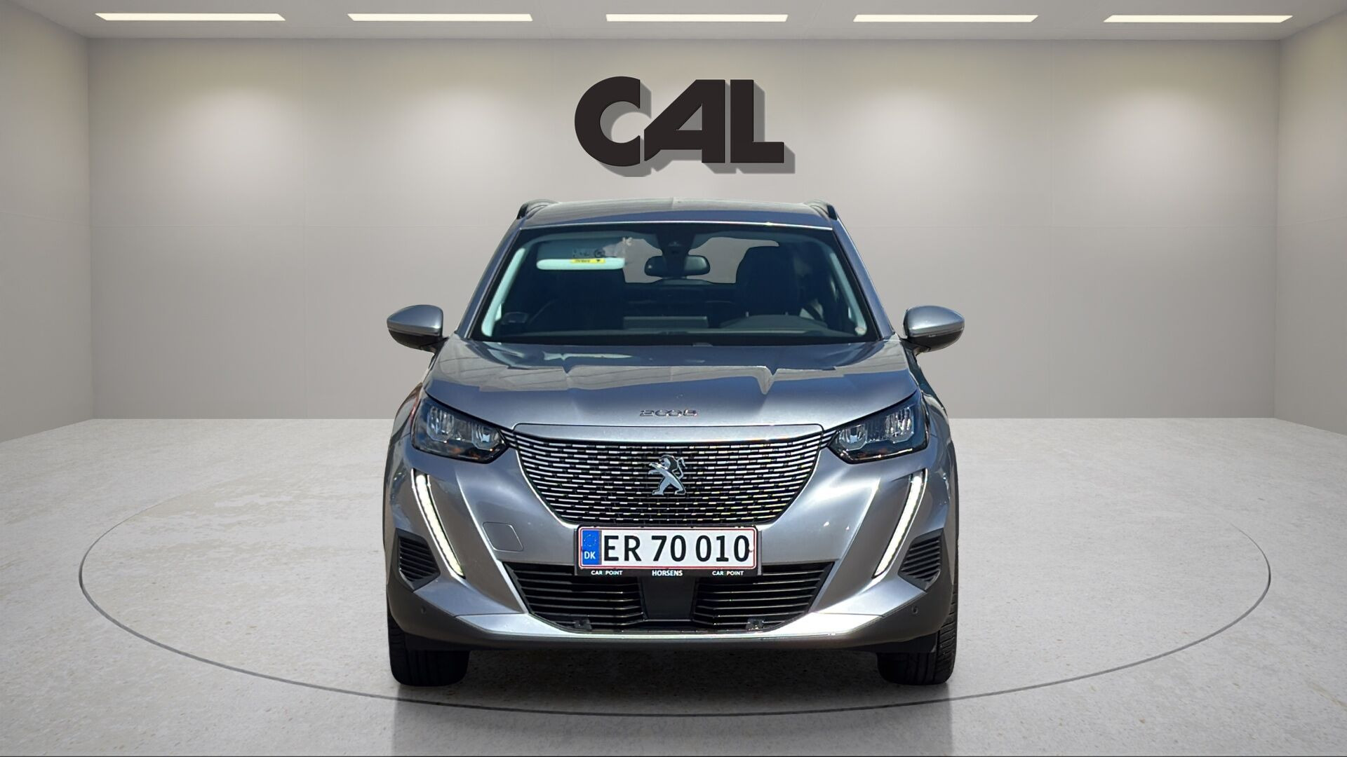 Sølv Peugeot e-2008 fra 2020