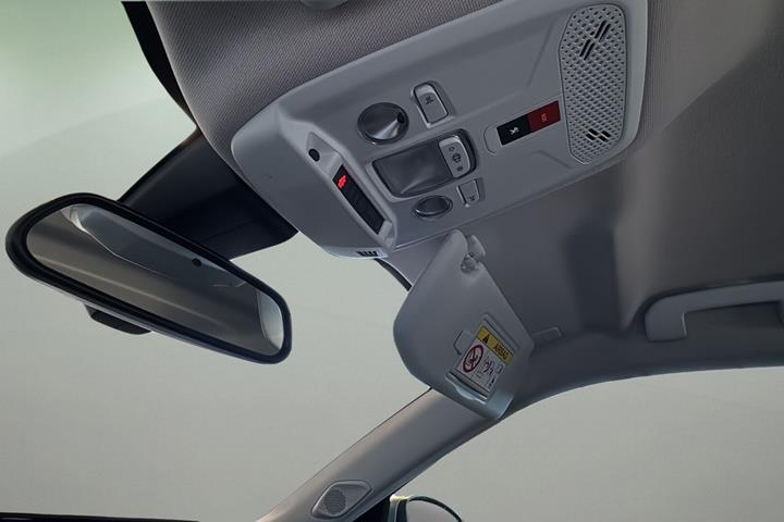 Sølv Peugeot e-2008 fra 2020