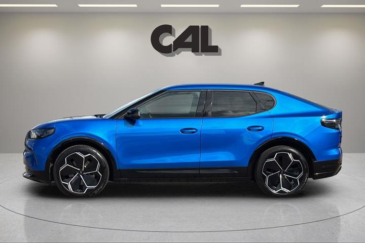Blå Ford Capri fra 2025