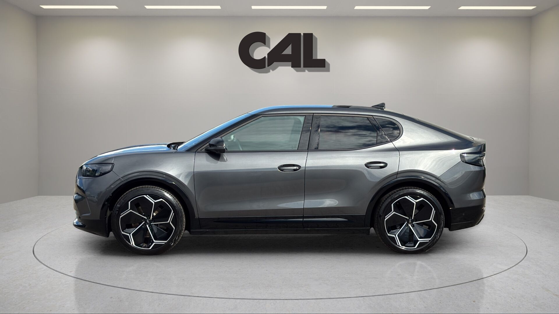 Grå Ford Capri fra 2025