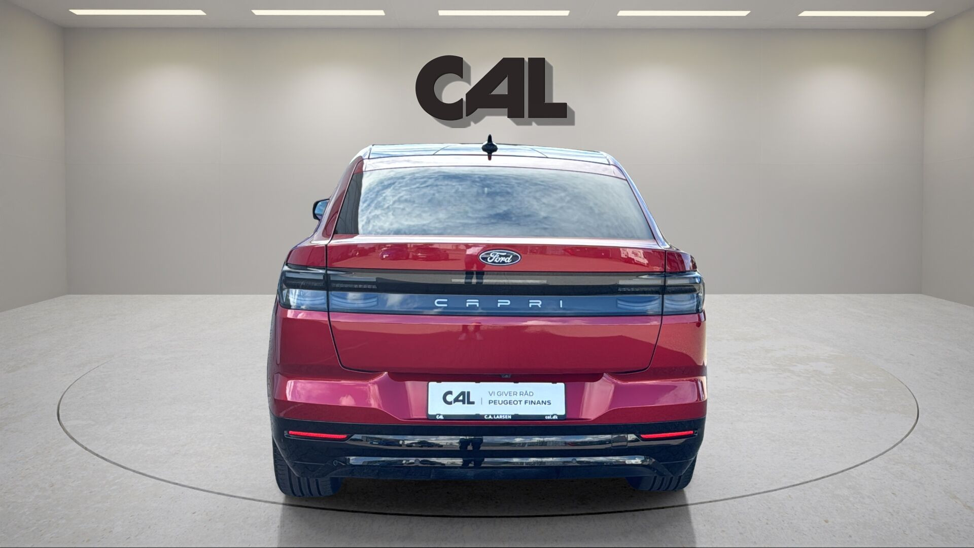 Rød Ford Capri fra 2025