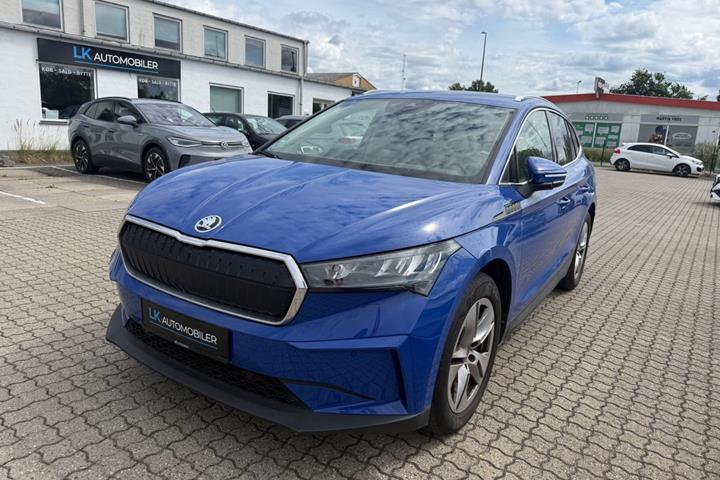 Blå Skoda Enyaq fra 2022