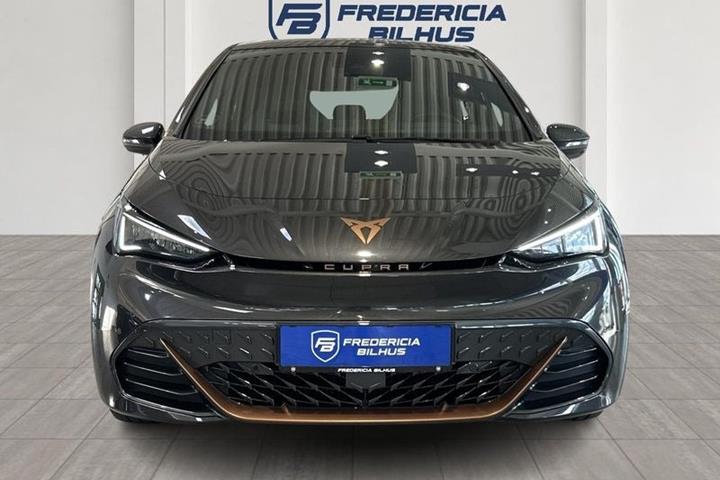 Grå Cupra Born fra 2023
