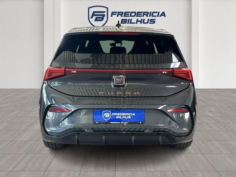 Grå Cupra Born fra 2023