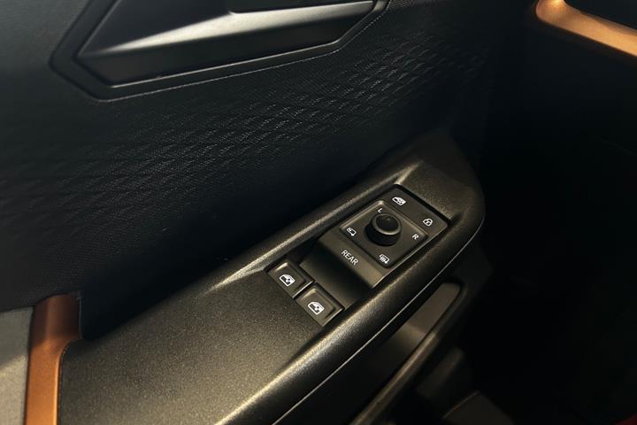 Grå Cupra Born fra 2023