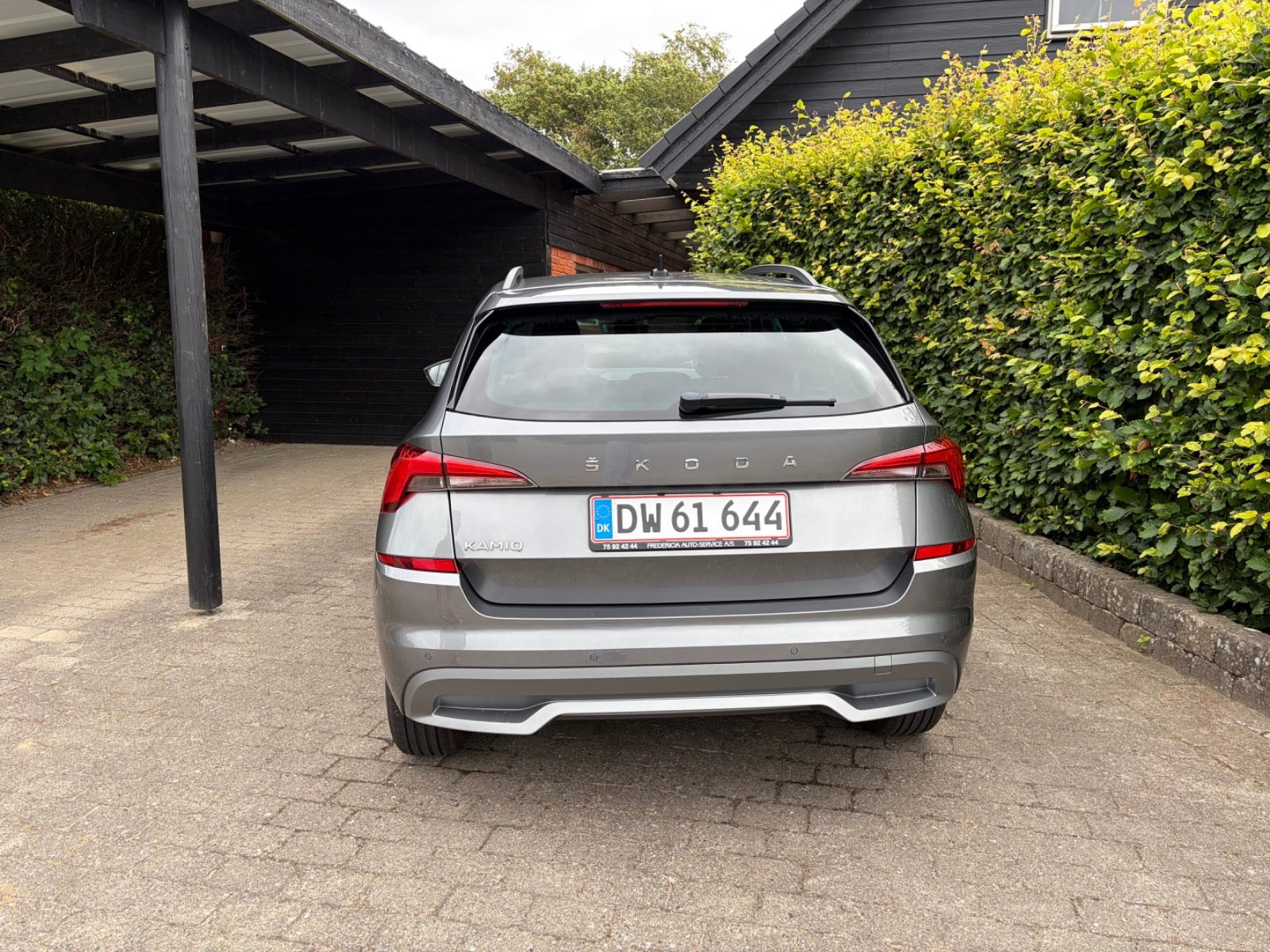 Grå Skoda Kamiq fra 2023